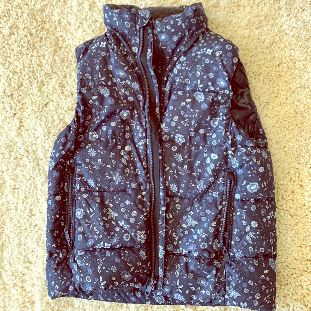 GAP puffer vest